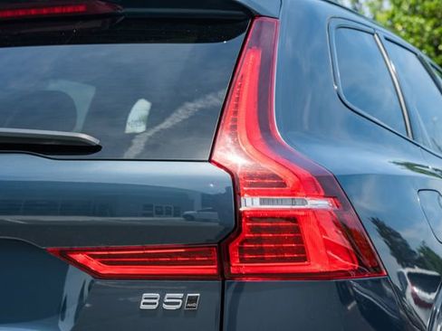 New 2026 Volvo XC60 B5 Plus w/ Protection Package Premier AWD/4WD image 7