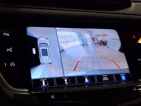 Certified 2024 Cadillac XT6 Sport w/ Technology Package AWD/4WD image 24