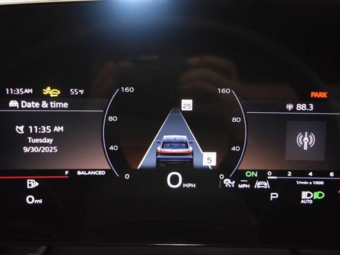 New 2025 Audi Q5 Prestige image 9