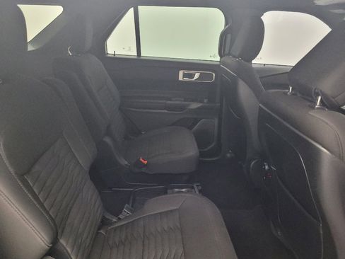 Used 2020 Ford Explorer XLT w/ Comfort Package AWD/4WD image 19