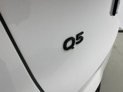 Used 2025 Audi Q5 Premium w/ Convenience Package AWD/4WD image 11