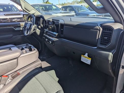 New 2026 GMC Sierra 1500 SLE w/ Preferred Package RWD image 15