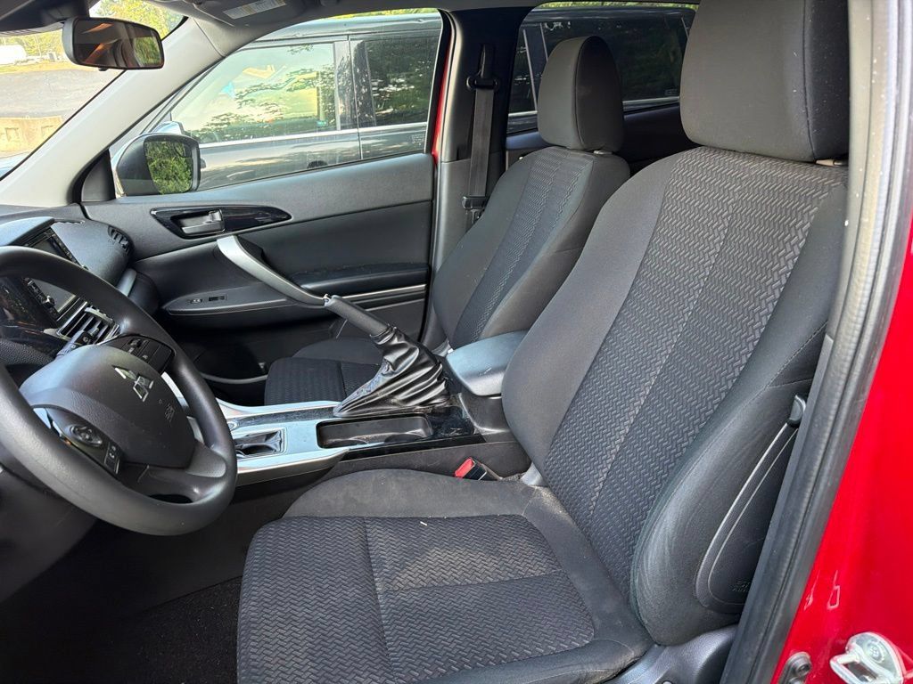 Used 2022 Mitsubishi Eclipse Cross ES AWD/4WD image 9