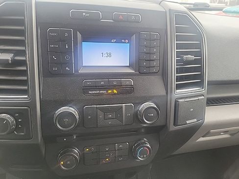 Used 2018 Ford F150 XLT image 11