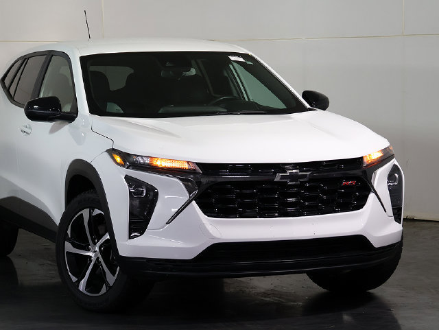 Used 2024 Chevrolet Trax RS w/ Driver Confidence Package FWD image 6