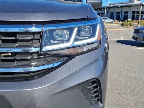 Used 2021 Volkswagen Atlas SEL Premium image 9