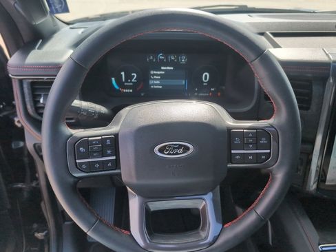 Used 2024 Ford Expedition Limited AWD/4WD image 12