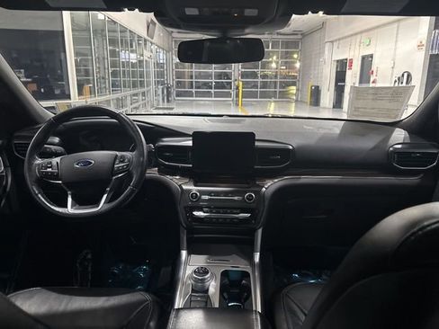 Used 2020 Ford Explorer Limited image 30