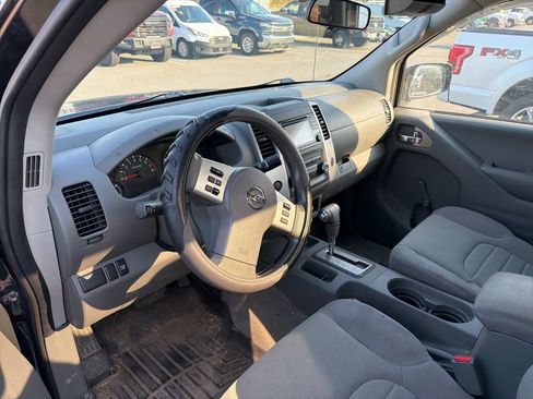 Used 2018 Nissan Frontier S image 6