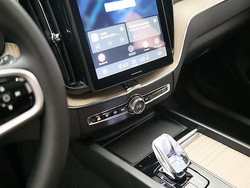Certified 2026 Volvo XC60 B5 Plus AWD/4WD image 15