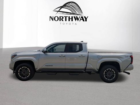Certified 2025 Toyota Tacoma TRD Sport AWD/4WD image 6