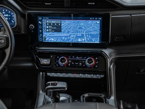 Used 2023 GMC Sierra 1500 AT4X image 29