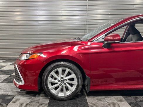 Used 2022 Toyota Camry LE image 37