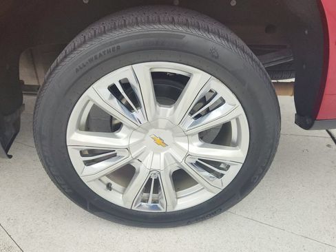 Used 2024 Chevrolet Silverado 1500 High Country w/ High Country Premium Package AWD/4WD image 28