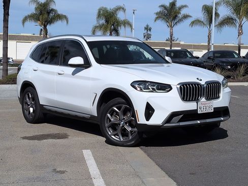 Used 2024 BMW X3 xDrive30i w/ Premium Package image 2