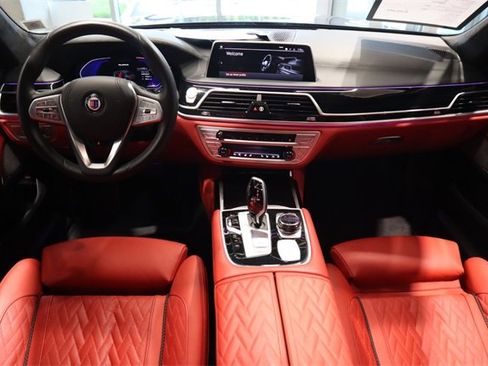 Certified 2022 BMW ALPINA B7 xDrive w/ Luxury Rear Seating Package image 18