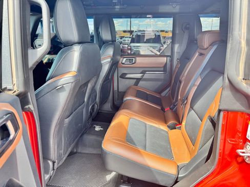 Used 2024 Ford Bronco Outer Banks image 26