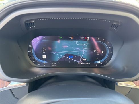 Used 2023 Volvo XC60 B5 Ultimate image 29