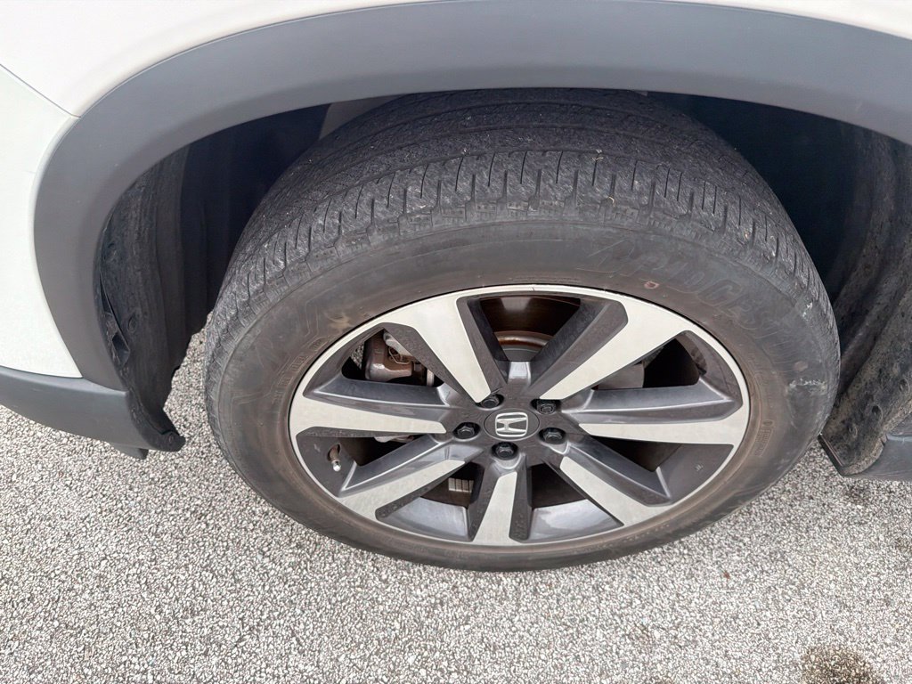 Used 2025 Honda Pilot Elite image 6