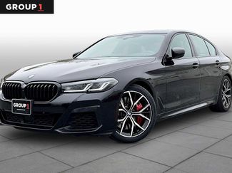 Used 2023 BMW M550i xDrive w/ Dynamic Handling Package video 1