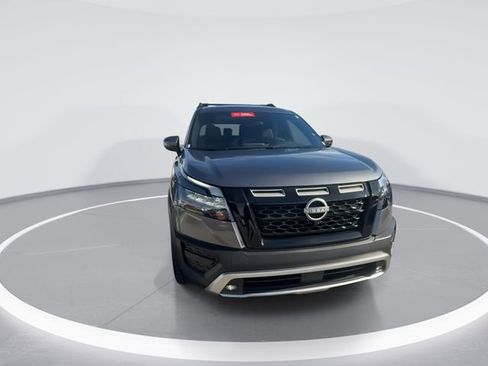 Certified 2025 Nissan Pathfinder Rock Creek image 3
