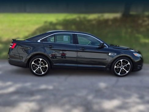 Used 2014 Ford Taurus SEL w/ Equipment Group 201A FWD image 3