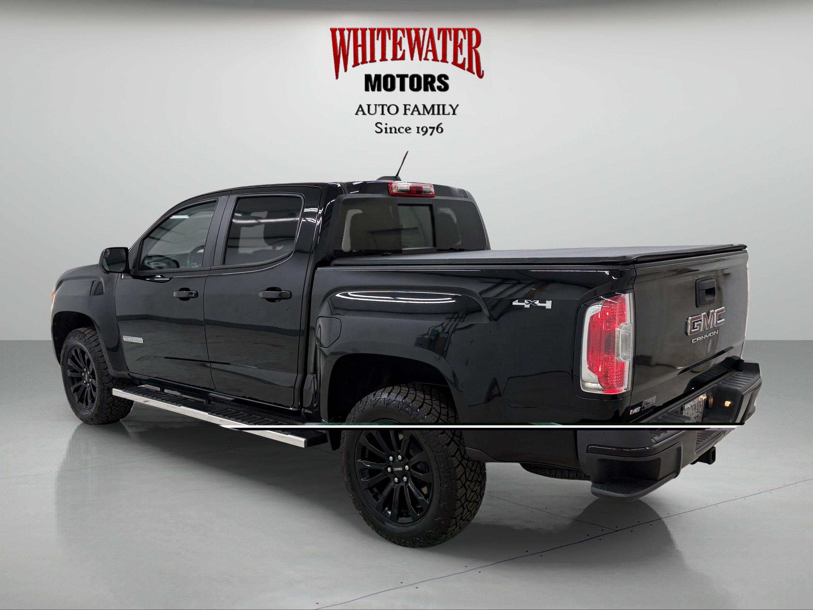 Used 2022 GMC Canyon Elevation w/ Elevation Premium Package AWD/4WD image 2