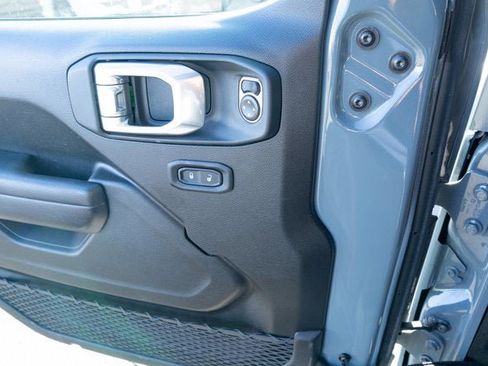 Certified 2025 Jeep Wrangler Unlimited Rubicon image 23