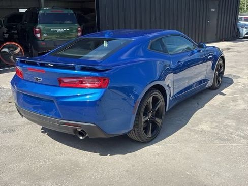 Used 2016 Chevrolet Camaro SS RWD image 3