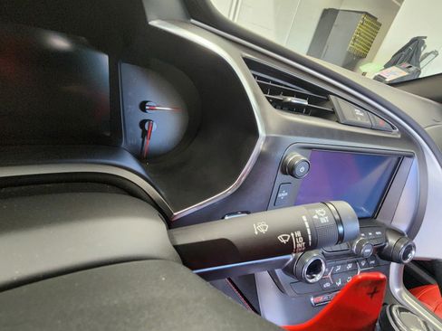 Used 2019 Chevrolet Corvette Z06 RWD image 14