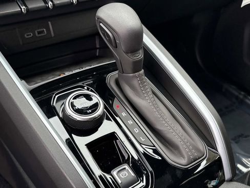 New 2025 Chevrolet Colorado Trail Boss w/ Off-Road Front Bumper Package image 27