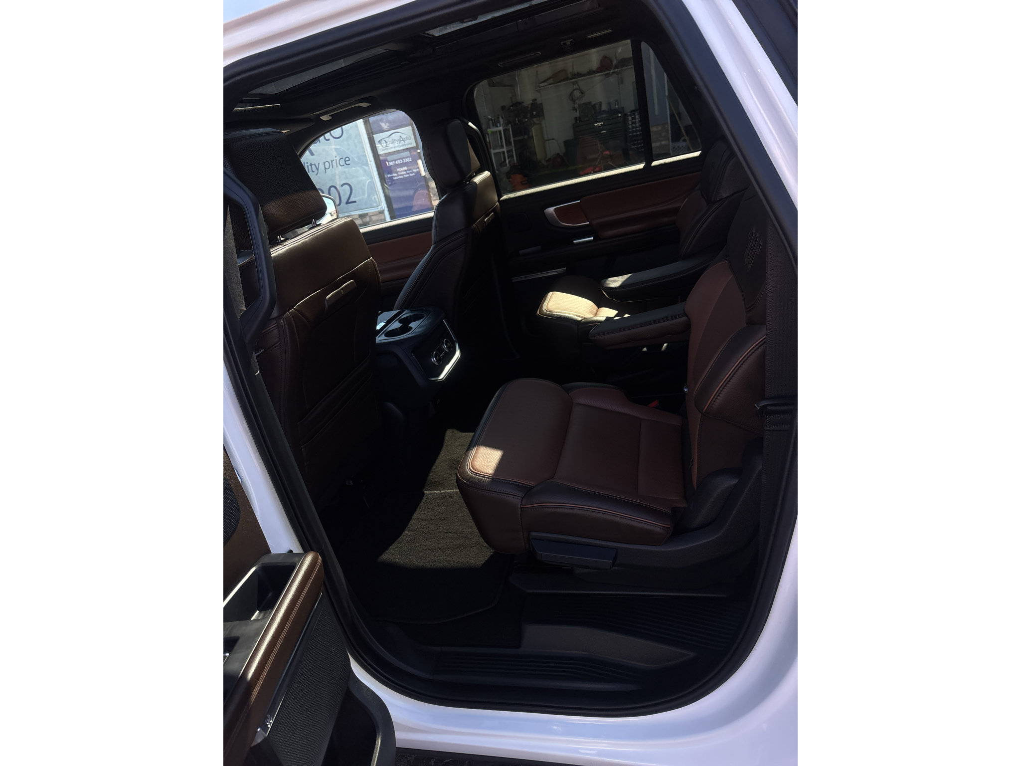 Used 2025 Ford Expedition Max King Ranch AWD/4WD image 14
