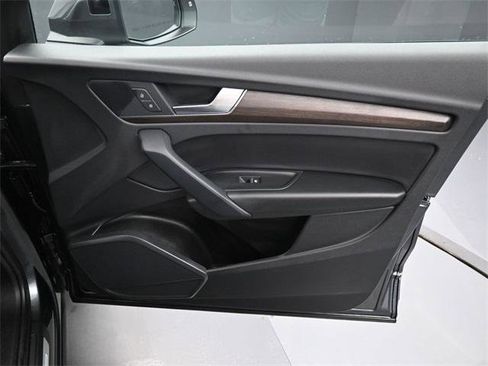 Used 2025 Audi Q5 2.0T Premium image 35