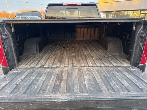 Used 2024 Chevrolet Silverado 1500 LT image 9