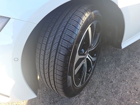 Certified 2025 Mercedes-Benz CLE 300 4MATIC Coupe image 35