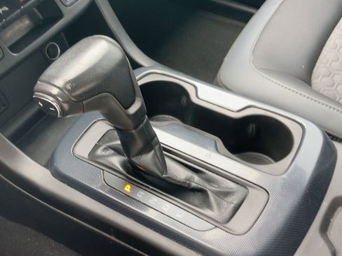 Used 2021 Chevrolet Colorado Z71 w/ Safety Package image 16