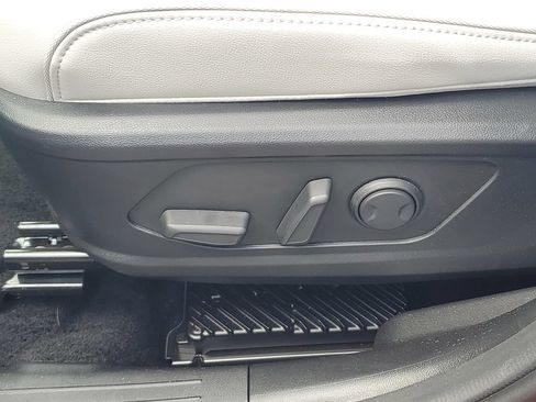 Certified 2026 Hyundai Tucson Limited FWD image 19