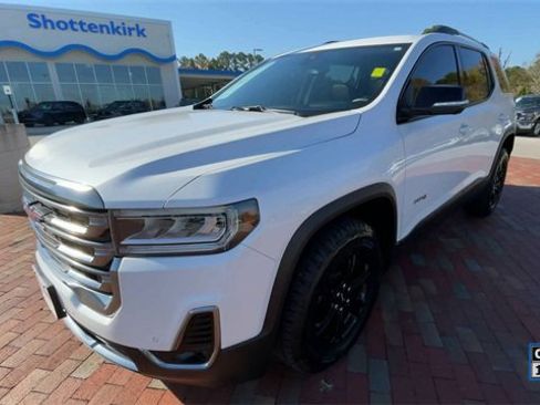 Used 2023 GMC Acadia AT4 w/ Technology Package image 5