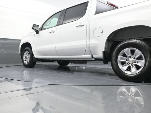 Used 2026 Chevrolet Silverado 1500 LT AWD/4WD image 35