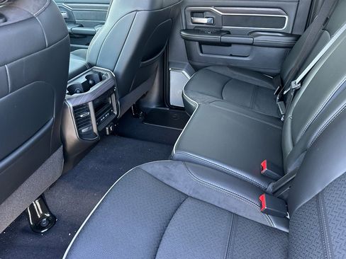 New 2026 RAM 2500 Laramie AWD/4WD image 11