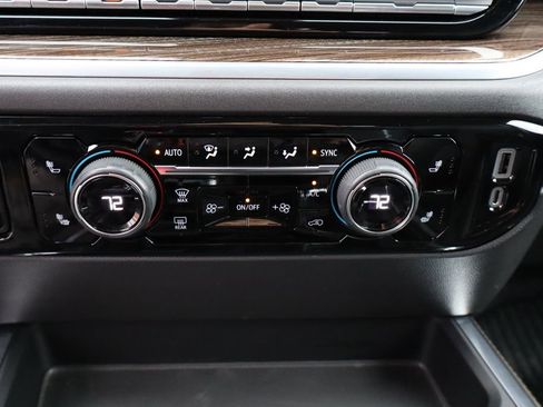 Used 2022 Chevrolet Silverado 1500 LT Trail Boss w/ LT Trail Boss Premium Package image 26