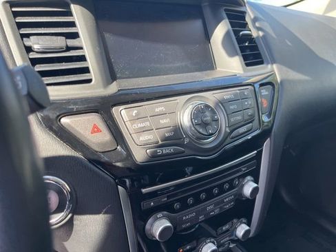 Used 2017 Nissan Pathfinder SV w/ SV Tech Package FWD image 26