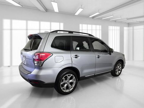 Used 2018 Subaru Forester 2.5i Touring w/ Popular Package #3B AWD/4WD image 8