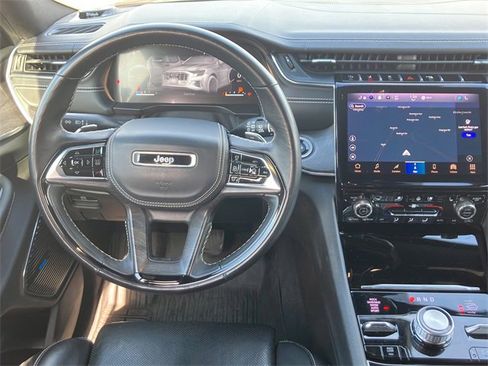 Used 2022 Jeep Grand Cherokee Overland w/ Adv Protech Group III image 15