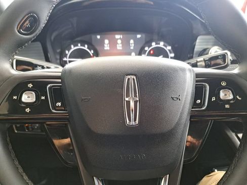 Used 2022 Lincoln Corsair FWD image 9