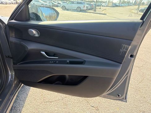 New 2026 Hyundai Elantra SE image 14