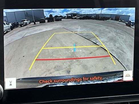 Used 2025 Toyota RAV4 XLE AWD/4WD image 16