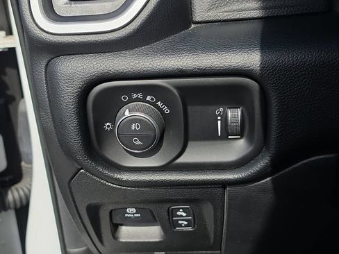 Used 2020 RAM 1500 Big Horn AWD/4WD image 29