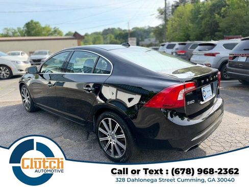 Used 2017 Volvo S60 T5 Inscription image 9
