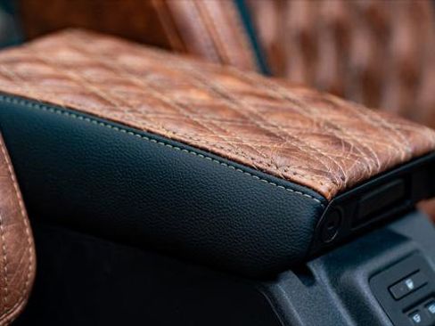 Used 2025 Ford Bronco Outer Banks image 38